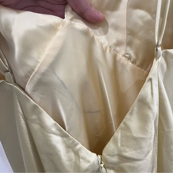 NWT Lovers and Friends Maxi Dress Alani Butter Yellow Gown Wedding Guest size S - Picture 8 of 10